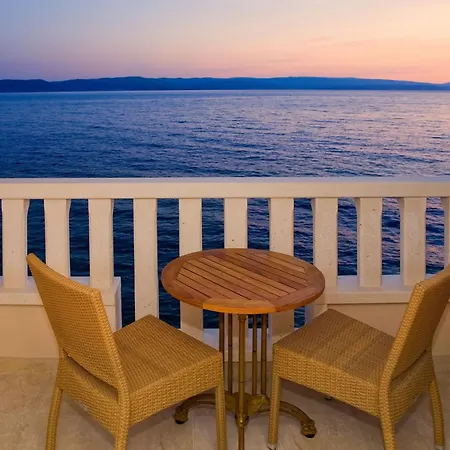 شقة Sunceva Postelja - Luxury With Balcony And Panoramic View بريلا