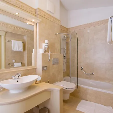 Sunceva Postelja - Luxury With Balcony And Panoramic View بريلا